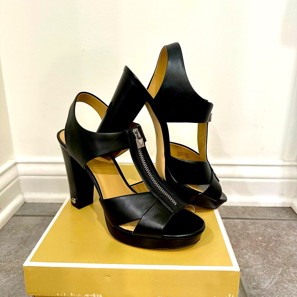 MICHAEL Michael Kors “Liesel Lock” leather platform 9.5